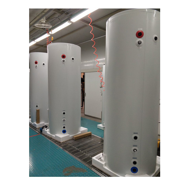 Sistem za ogrevanje vode s toplotno cevjo za aktivno potopno kopel 